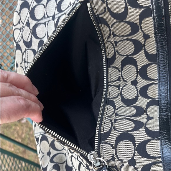 Coach Signature Monogram Shoulder Bag in Black & White Y2K - Picture 5 of 9